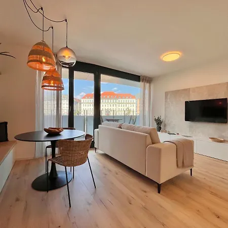 River Vibe Vídeňská Apartmán *